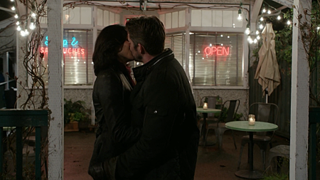 Once Upon A Time3x22 (20).png
