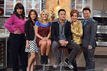 Young & Hungry1x1 (14).jpg