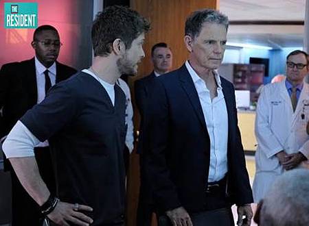 The Resident 2x1 (5).jpg The Resident 2x1 (5).jpg