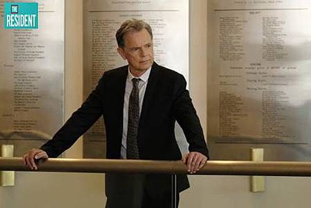 The Resident 2x1 (8).jpg The Resident 2x1 (8).jpg