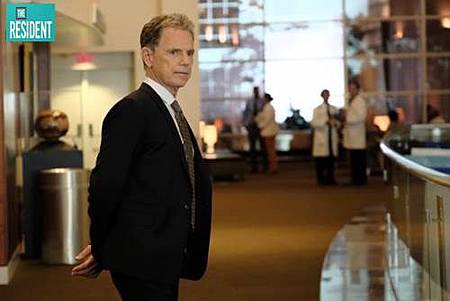 The Resident 2x1 (9).jpg The Resident 2x1 (9).jpg