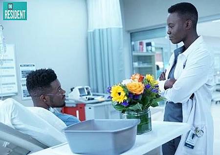 The Resident 2x1 (11).jpg The Resident 2x1 (11).jpg