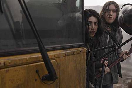 The Walking Dead World Beyond S01 (19).jpg The Walking Dead World Beyond S01 (19).jpg