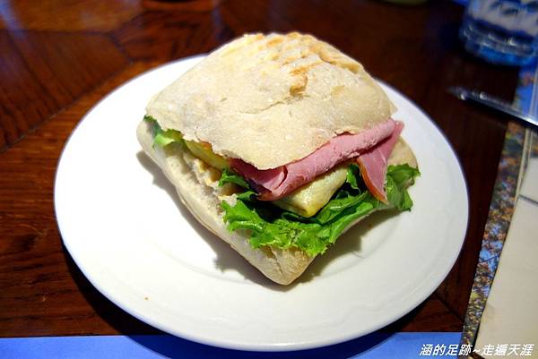 DSC02051.jpg DSC02051.jpg