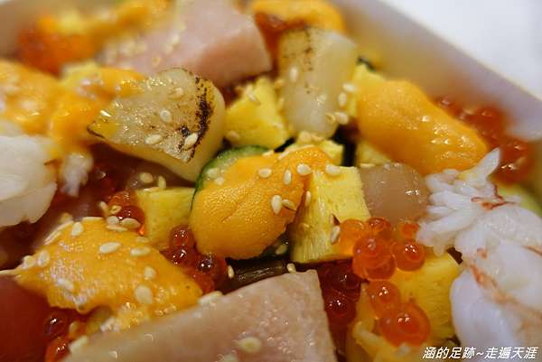台北海鮮丼飯 日本橋海鮮丼辻半tsujihan 微風信義店 外帶限定 超奢華美味散壽司便當 來自日本的生魚片丼飯名店 涵的足跡 走遍天涯 台北海鮮丼飯 日本橋海鮮丼辻半tsujihan 微風信義店 外帶限定 超奢華美味散壽司便當 來自日本的生魚片丼飯名店 涵的足跡 走遍天涯