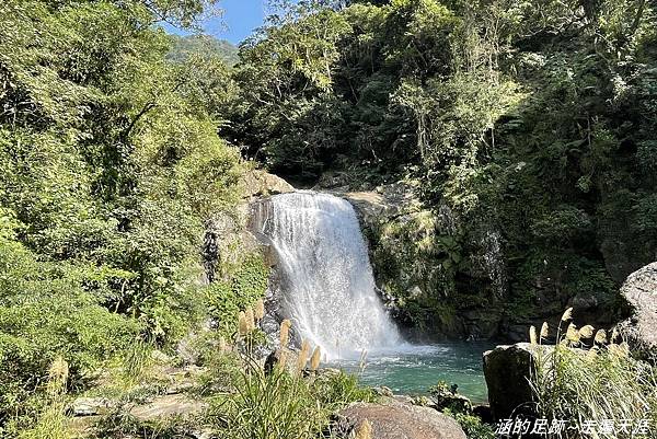 [新北烏來] 內洞國家森林遊樂區 ~ 大口森呼吸，觀瀑吸收滿