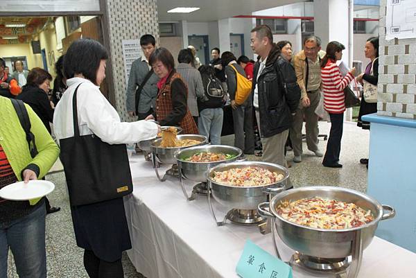 鄭志明教授於輔仁大學宗教系舉辦20110313身心靈生命教育對談會053.jpg