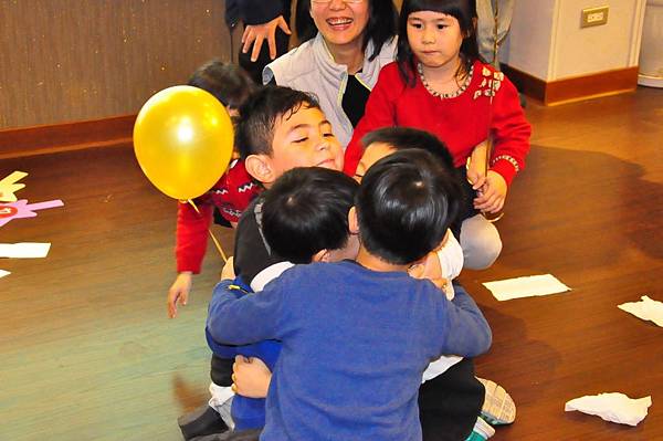 耶誕玩具拍賣會!_171226_0189.jpg 耶誕玩具拍賣會!_171226_0189.jpg