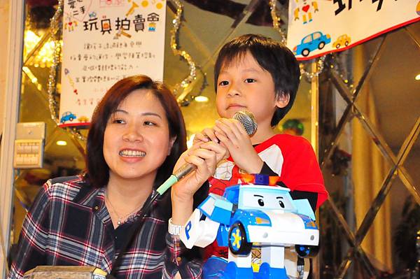 耶誕玩具拍賣會!_171226_0171.jpg 耶誕玩具拍賣會!_171226_0171.jpg