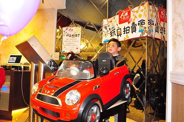 耶誕玩具拍賣會!_171226_0184.jpg 耶誕玩具拍賣會!_171226_0184.jpg