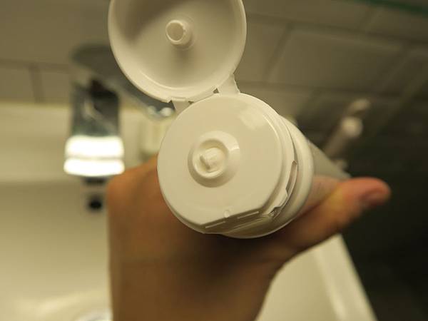 chicci 兒童木醣醇含氟牙膏 試用