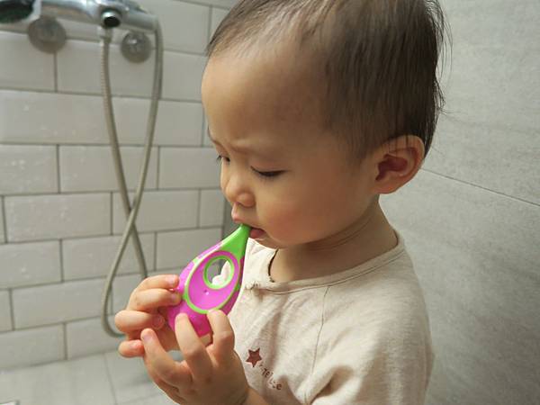 chicci 兒童木醣醇含氟牙膏 試用