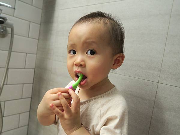 chicci 兒童木醣醇含氟牙膏 試用