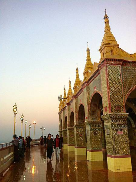 曼德勒山 Mandalay Hill