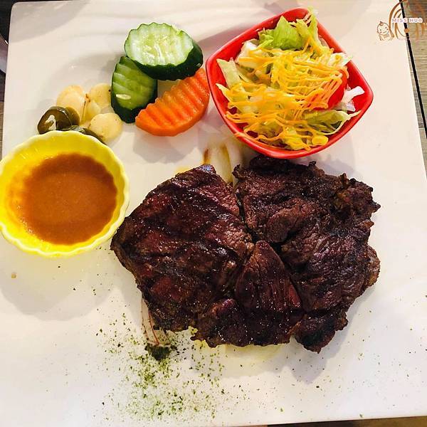 已歇業【7228複合式牛排】非組合肉，100%純牛肉，好吃的