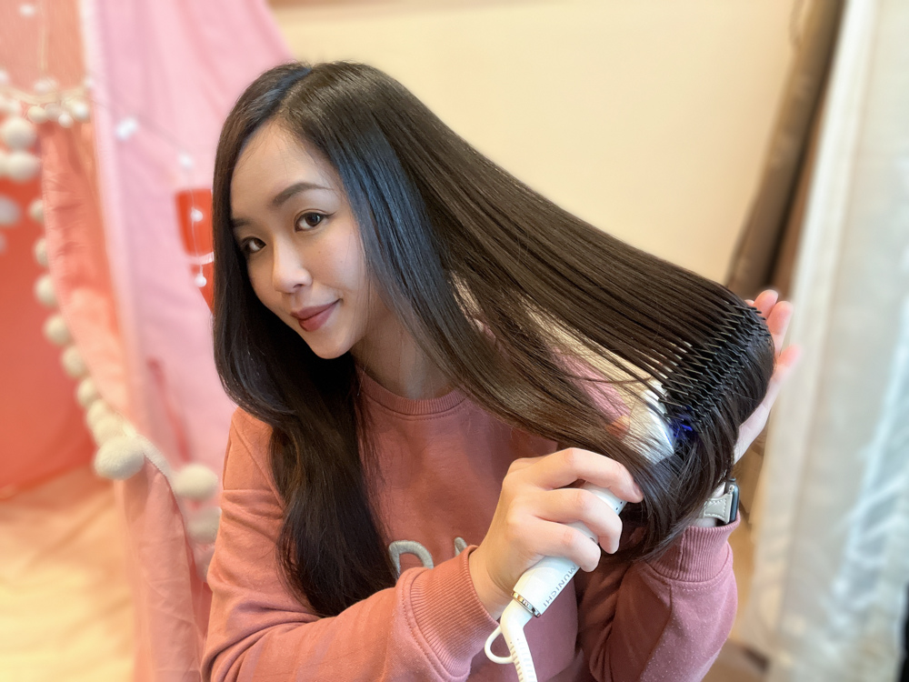 7〖造型器開箱〗MUNICHI 沐尼黑 ION負離子溫控直髮梳 升溫速度超快!及腰長髮五分鐘搞定頭髮造型.jpg 7〖造型器開箱〗MUNICHI 沐尼黑 ION負離子溫控直髮梳 升溫速度超快!及腰長髮五分鐘搞定頭髮造型.jpg