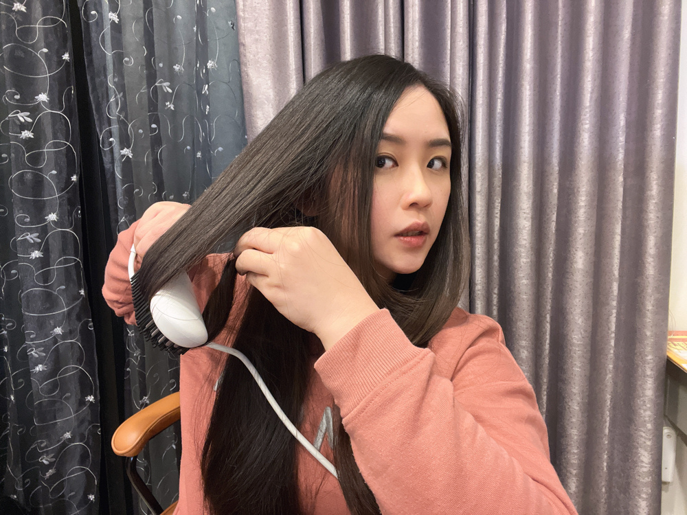 23〖造型器開箱〗MUNICHI 沐尼黑 ION負離子溫控直髮梳 升溫速度超快!及腰長髮五分鐘搞定頭髮造型.jpg 23〖造型器開箱〗MUNICHI 沐尼黑 ION負離子溫控直髮梳 升溫速度超快!及腰長髮五分鐘搞定頭髮造型.jpg