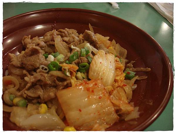 韓國牛肉麵館-烤肉飯.JPG 韓國牛肉麵館-烤肉飯.JPG