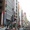 新宿街頭.JPG