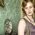 Downton-Abbey-5-5-Edith