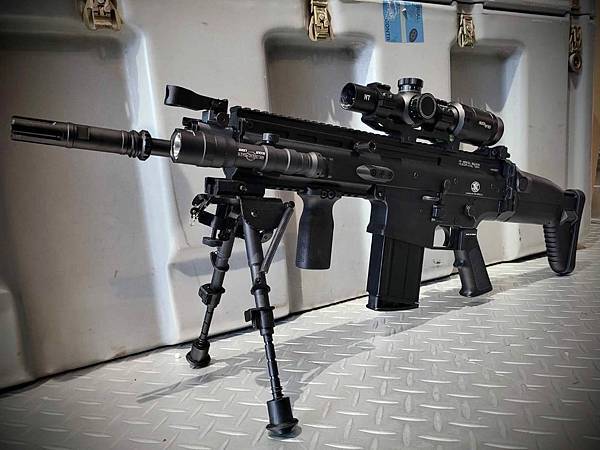 VFC SCAR H 台北槍店 生存遊戲專賣店 義勇兵.jpg