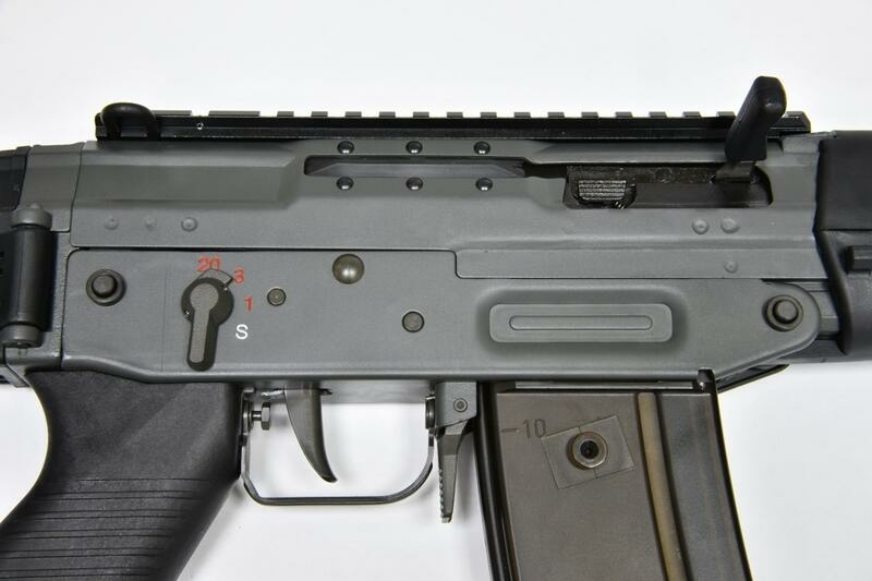 GHK SIG SG553 GBB 摺疊托瓦斯步槍 台北槍店 生存遊戲專賣 義勇兵 側.jpg