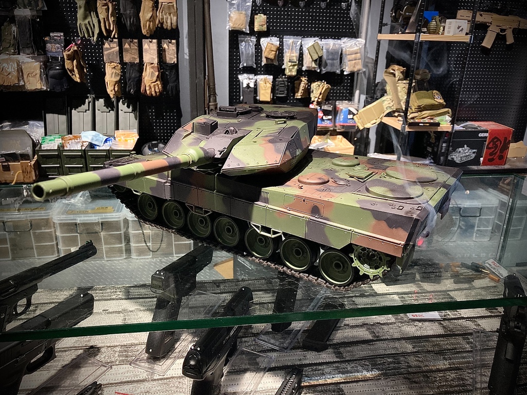 恆龍遙控戰車 豹二戰車A6 LEOPARD2A6 7.0 新版 1比16 軍事模型 台北槍店 生存遊戲專賣 義勇兵 可動.jpg