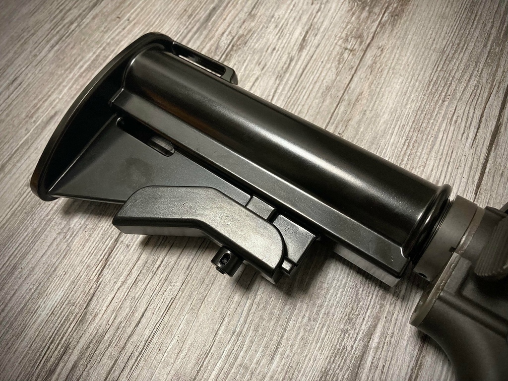 VFC XM177E2 GBB COLT授權刻字 瓦斯槍 越戰 CAR15 台北槍店 生存遊戲專賣 義勇兵 COLT早期型鋁合金製金屬伸縮托，搭配早期版兩段式伸縮托桿.jpg