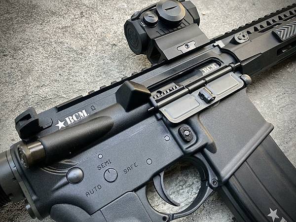 VFC BCM AIR® CARBINE MCMR 14.5 GBB 瓦斯槍 正廠授權 台北槍店 生存遊戲專賣店 義勇兵 鋼製槍機.jpg