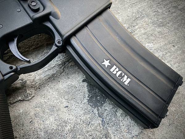 VFC BCM AIR® CARBINE MCMR 14.5 GBB瓦斯槍 正廠授權 台北槍店 生存遊戲專賣店 義勇兵 彈匣.jpg