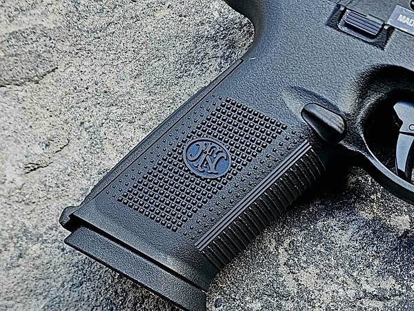 VFC Cybergun FNS-9 黑色 GBB 瓦斯手槍 FNS9 2023年最新生產 台北槍店 生存遊戲專賣店 義勇兵 可更換握把片.jpg