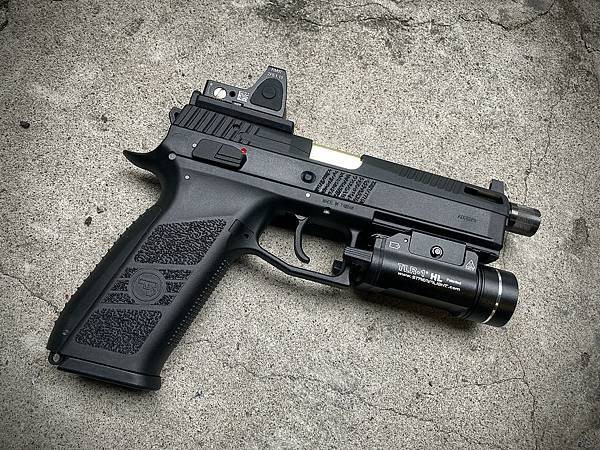 KJ CZ P09 OR TBC 授權刻字版 GBB 瓦斯手槍 瞄具版 義勇兵台北生存遊戲專賣店 原廠預設瞄具轉接板.jpg