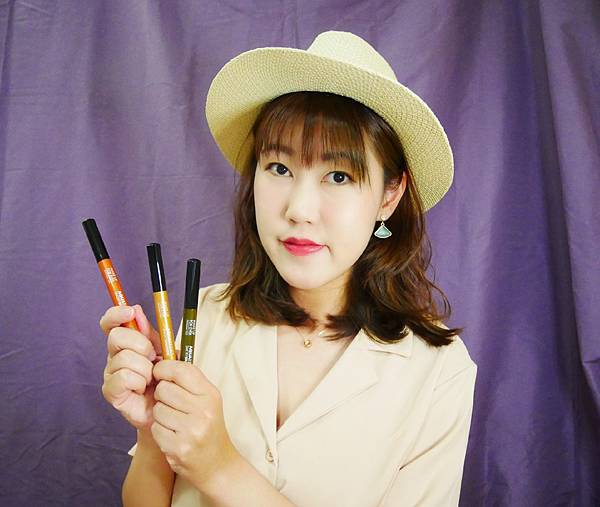 MAKE UP FOR EVER AQUA系列24H防水眼影筆,炎熱夏季玩水必備彩妝~