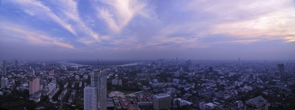 The view of Vetigo & Moon Bar - Banyan Tree 61st floor -3.jpg