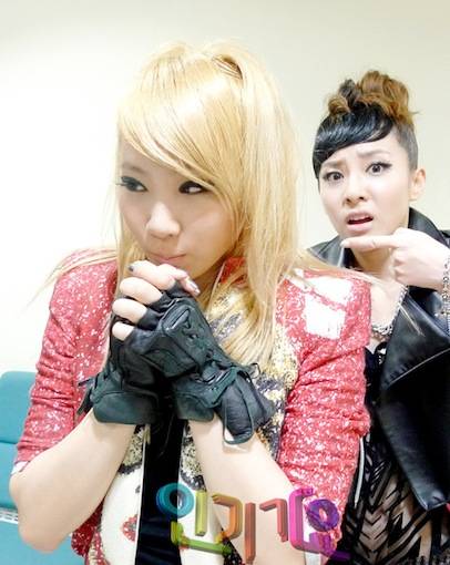 CL、Dara.jpg