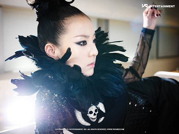 gallery_2ne1_1st_album_05.jpg