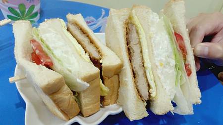 板橋隱藏版美食早餐兩個蛋早餐-蛋蛋打嗝三明治+冰紅茶豆漿 板橋隱藏版美食早餐兩個蛋早餐-蛋蛋打嗝三明治+冰紅茶豆漿