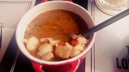 台北東區。The Lobster Bar 龍蝦料理餐廳//推薦好吃招牌龍蝦三明治堡超好吃●青菜呷呷。食尚小咪 台北東區。The Lobster Bar 龍蝦料理餐廳//推薦好吃招牌龍蝦三明治堡超好吃●青菜呷呷。食尚小咪