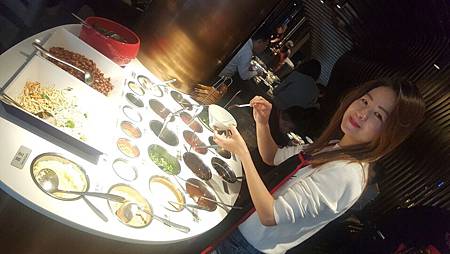 台北市信義區。海底撈麻辣火鍋 台灣一號店(ATT4Fun6F) 台北市信義區。海底撈麻辣火鍋 台灣一號店(ATT4Fun6F)