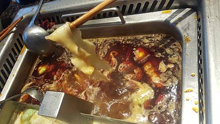 台北市信義區。海底撈麻辣火鍋 台灣一號店(ATT4Fun6F) 台北市信義區。海底撈麻辣火鍋 台灣一號店(ATT4Fun6F)