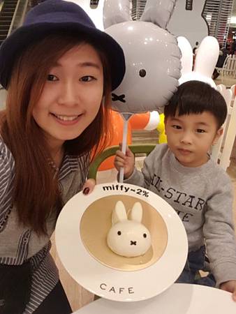 中和環球百貨 Miffy x 2% cafe 米飛兔主題咖啡 親子餐廳 下午茶