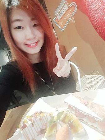 台北東區。忠孝復興站 【查理布朗 C.C. KISS COFFEE & CAKE 好吃下午茶】好吃特製雪糕 甜點午茶控必來