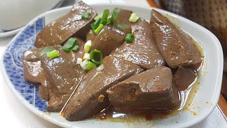 台北士林劍潭。富樂台式涮涮鍋(士林承德店)大排長龍cp值高正宗白甘蔗熬湯創始店涮涮鍋小火鍋 推薦士林好吃涮涮鍋