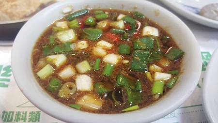 台北士林劍潭。富樂台式涮涮鍋(士林承德店)大排長龍cp值高正宗白甘蔗熬湯創始店涮涮鍋小火鍋 推薦士林好吃涮涮鍋