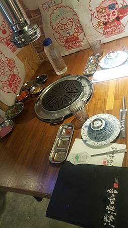 推薦台北東區好吃燒肉。滋滋咕嚕 쩝쩝꿀꺽 韓式烤肉專門店 納豆開的店韓式烤肉餐廳