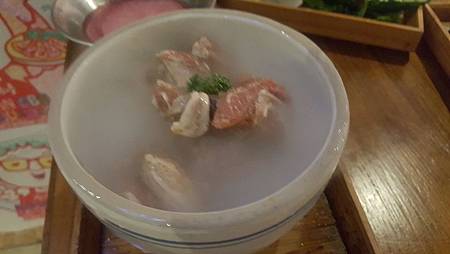 推薦台北東區好吃燒肉。滋滋咕嚕 쩝쩝꿀꺽 韓式烤肉專門店 納豆開的店韓式烤肉餐廳