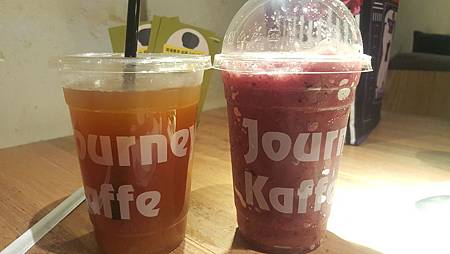 台北內湖美食推薦。覺旅咖啡 Journey Kaffe / 好吃義大利麵好吃熱壓磚餅高好吃香蕉蛋糕