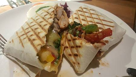 台北內湖美食推薦。覺旅咖啡 Journey Kaffe / 好吃義大利麵好吃熱壓磚餅高好吃香蕉蛋糕