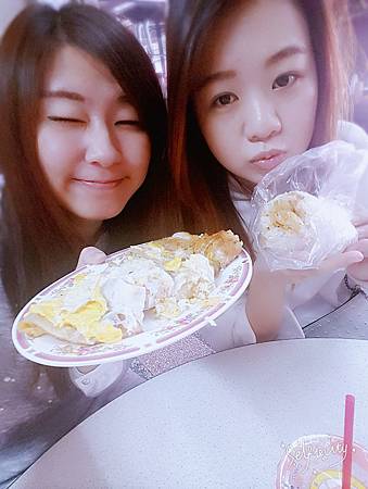 新北市板橋江子翠。豆莊豆漿早餐店 人氣排隊早餐香酥雙蛋蛋餅美味 傳統飯糰人間美食 新北市板橋江子翠。豆莊豆漿早餐店 人氣排隊早餐香酥雙蛋蛋餅美味 傳統飯糰人間美食