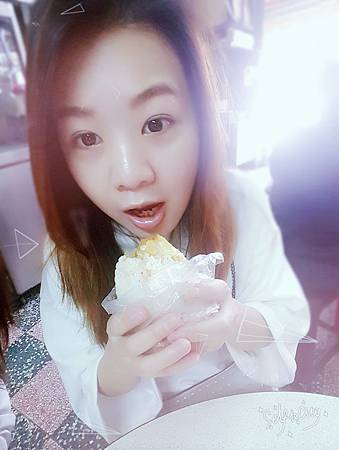 新北市板橋江子翠。豆莊豆漿早餐店 人氣排隊早餐香酥雙蛋蛋餅美味 傳統飯糰人間美食